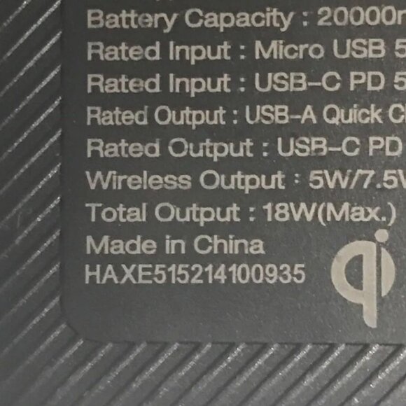 Energizer Ultimate Lithium 20 000mah Qi Wireless 12V Portable Charger - Black - Picture 7 of 11